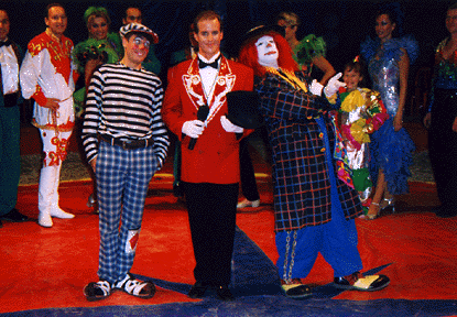 Ringmaster & clowns
